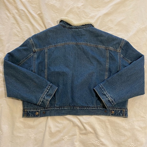 Levi’s XL Original Sherpa Trucker Jean Jacket - Picture 2 of 5